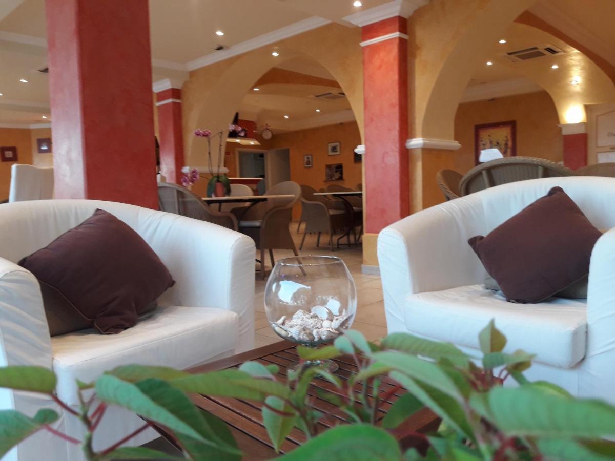Hotel & Spa La Villa Σαιντ-Μαξίμ Εξωτερικό φωτογραφία