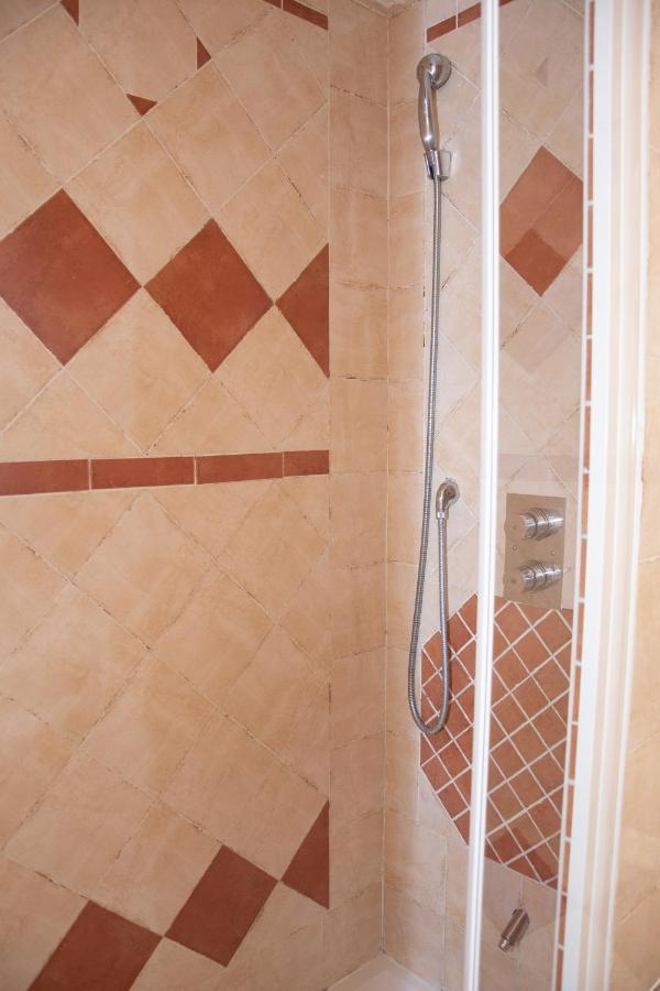 Hotel & Spa La Villa Σαιντ-Μαξίμ Εξωτερικό φωτογραφία